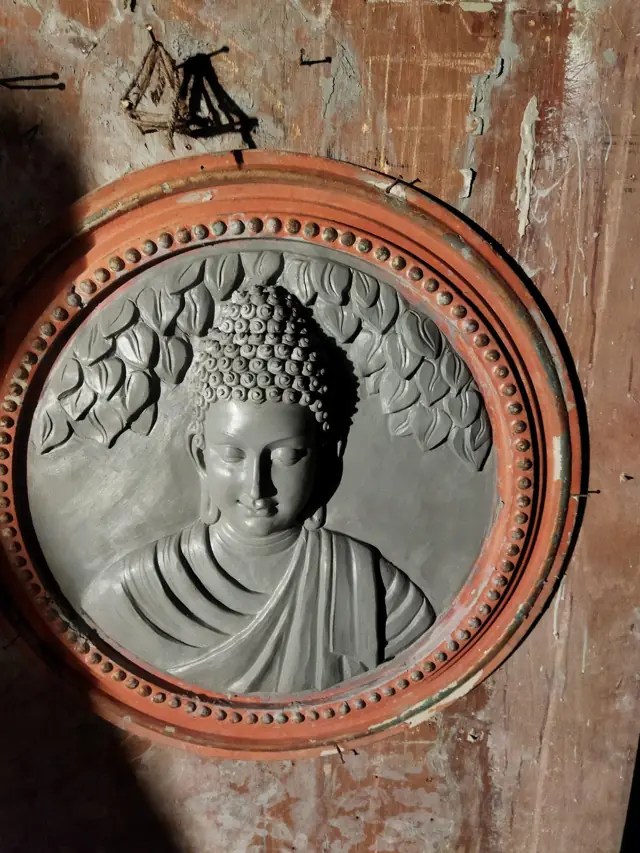 Round FRP Buddha relief