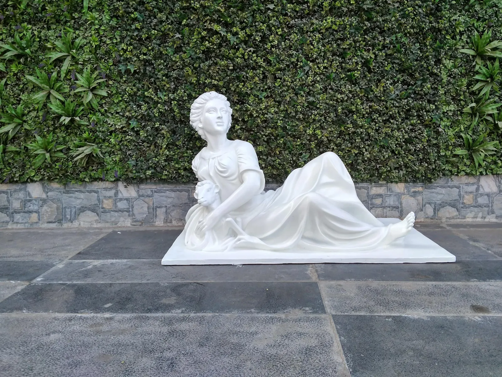 Roman Sculptures & Wall Murals — Kalamandir Jewellers Ltd.
